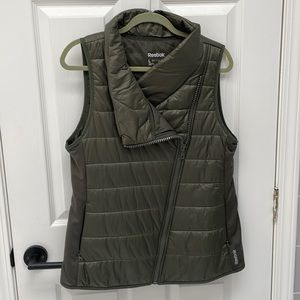 Reebok asymmetrical collar olive insulated vest L